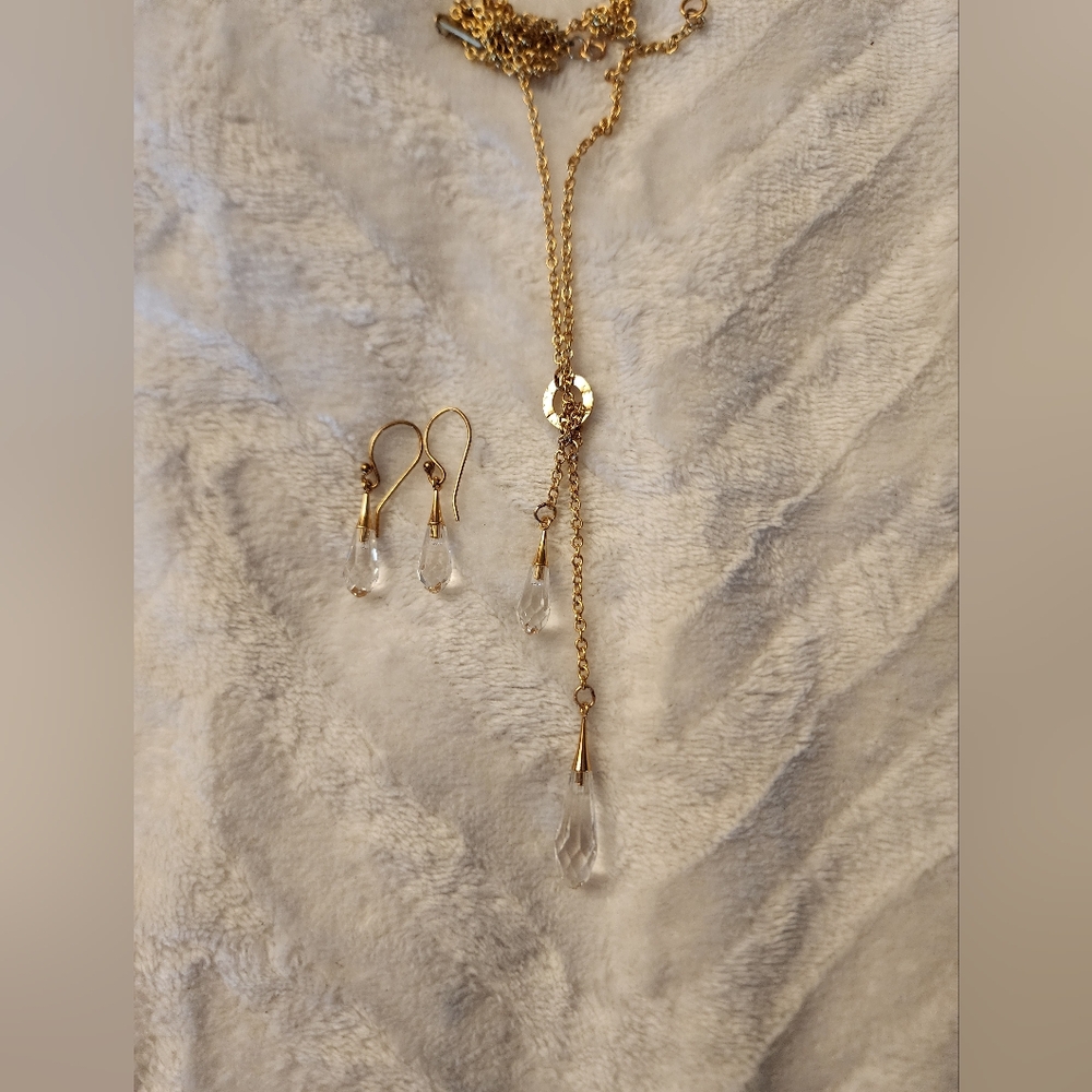 Elegant Gold and Clear Jewelry Set